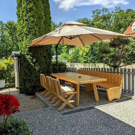 Haus Gertrud Πανσιόν 2*