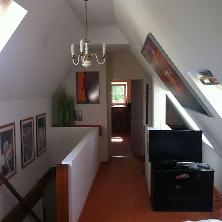 Haus Gertrud Гостевой дом Донаувёрт