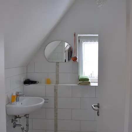 Haus Gertrud Гостевой дом Донаувёрт
